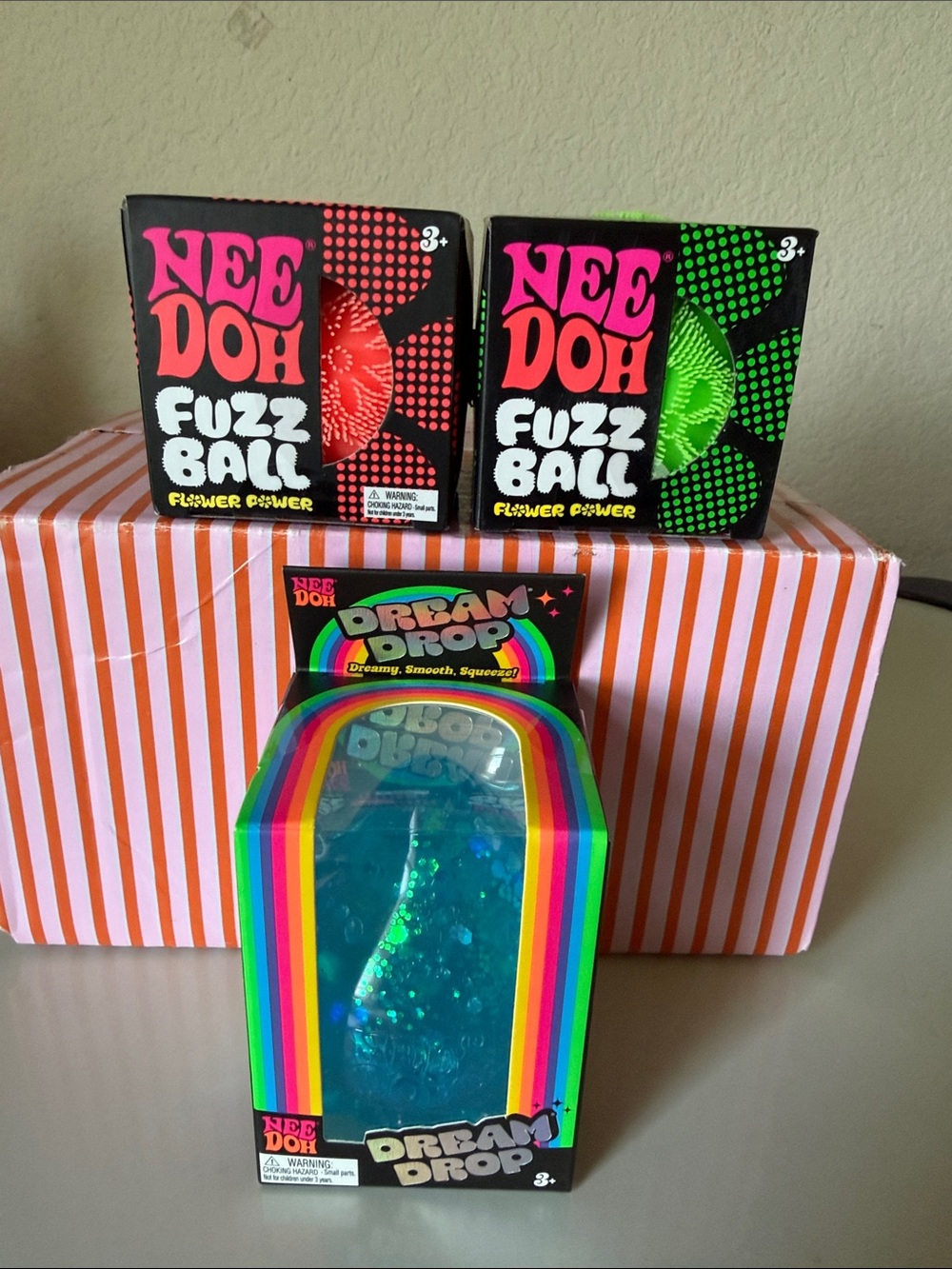 NeeDoh Dream Drop Squishy, Blue, 2 Flower Power Fuzz Balls, orange and green!!